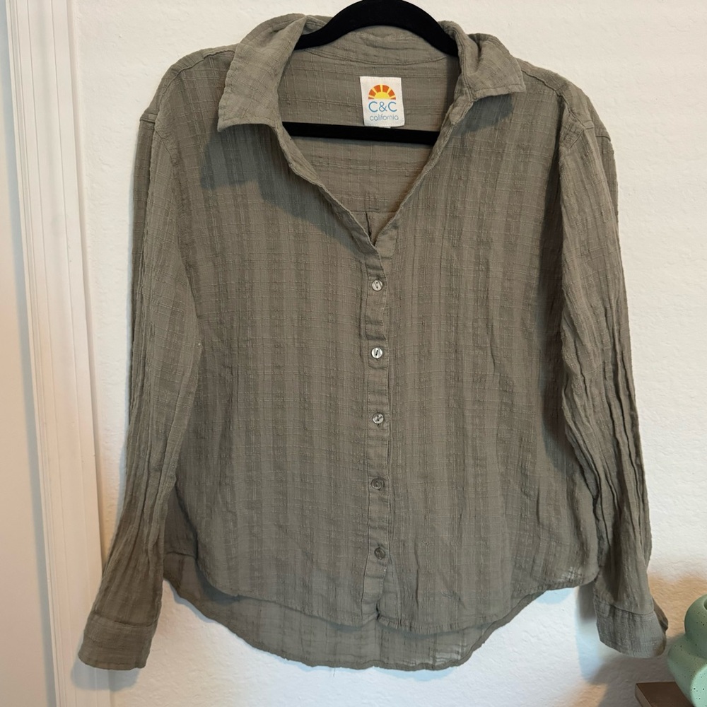 Women’s C&C California Cotton Button Down Blouse in Size L Boho Casual
